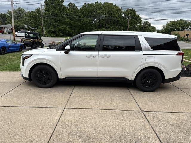 2026 Kia Carnival LXS FWD