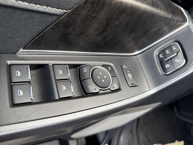 2025 Ford Super Duty F-250 SRW LARIAT 4WD Crew Cab 6.75' Box