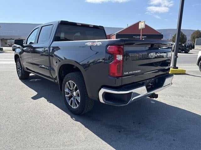 2023 Chevrolet Silverado 1500 Crew Cab Short Box 4-Wheel Drive LT 2FL