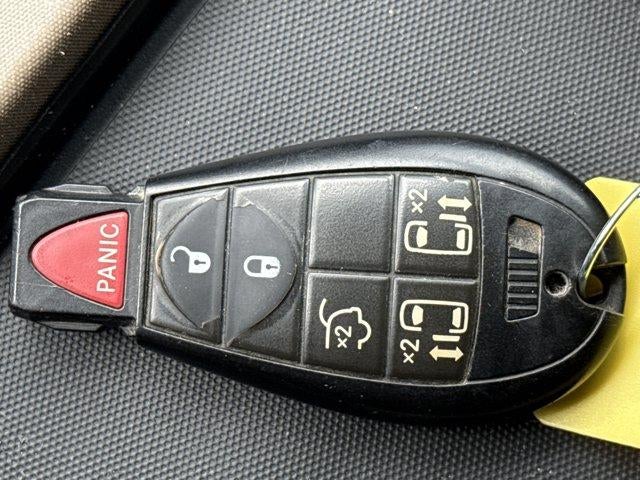 2013 Chrysler Town & Country 4dr Wgn Touring