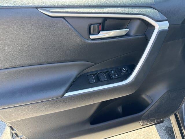2025 Toyota RAV4 XLE AWD (Natl)