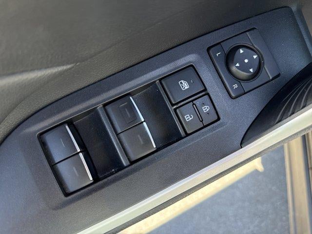 2025 Toyota RAV4 XLE AWD (Natl)