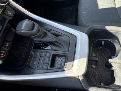 2025 Toyota RAV4 XLE AWD (Natl)