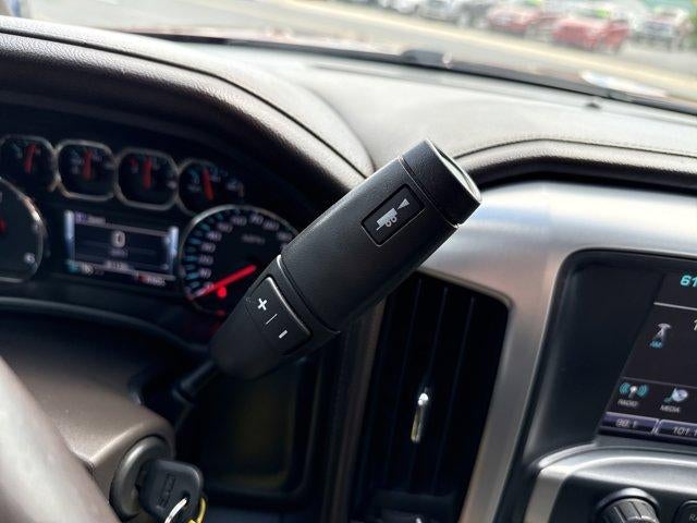 2017 GMC Sierra 1500 Crew Cab Short Box 4-Wheel Drive SLT
