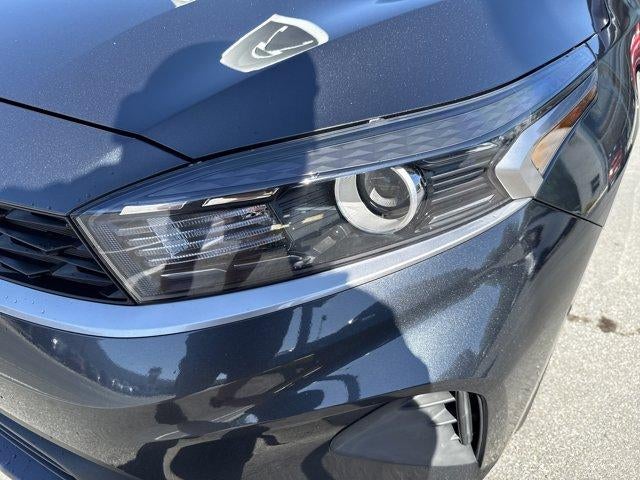 2023 Kia Forte LXS IVT