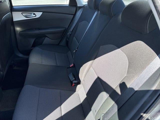 2023 Kia Forte LXS IVT