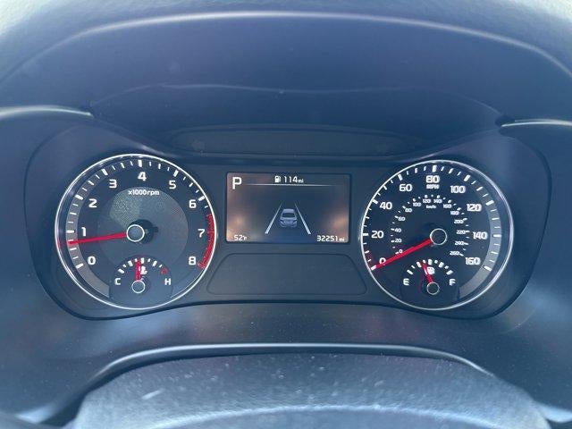 2023 Kia Forte LXS IVT