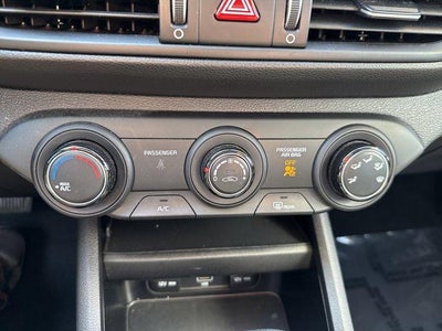 2023 Kia Forte LXS IVT