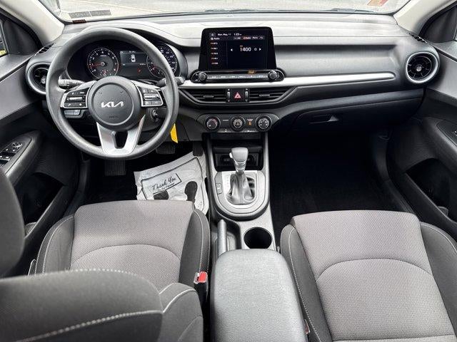 2023 Kia Forte LXS IVT