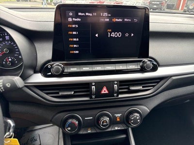 2023 Kia Forte LXS IVT