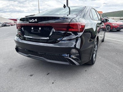2023 Kia Forte LXS IVT