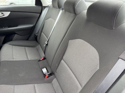 2023 Kia Forte LXS IVT