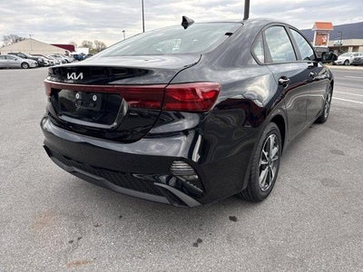 2023 Kia Forte LXS IVT