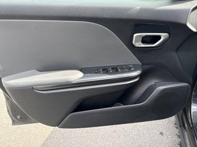 2025 Kia K4 LX FWD