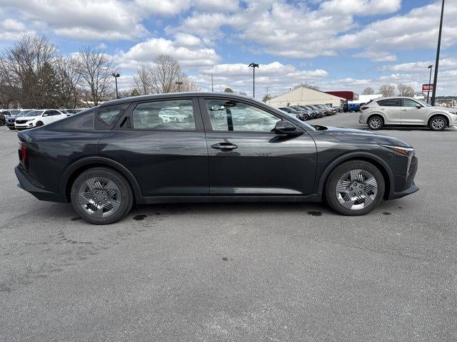 2025 Kia K4 LX FWD