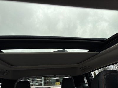 2025 Nissan Kicks SR AWD