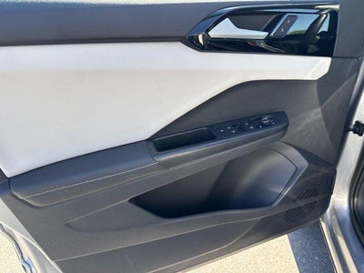 2025 Volkswagen Taos S 4MOTION