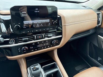2022 Nissan Pathfinder Platinum 4WD
