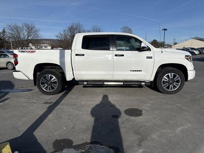 2019 Toyota Tundra 4WD 4WD SR5 CrewMax 5.5' Bed 5.7L (Natl)