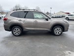 2022 Subaru Forester Premium CVT