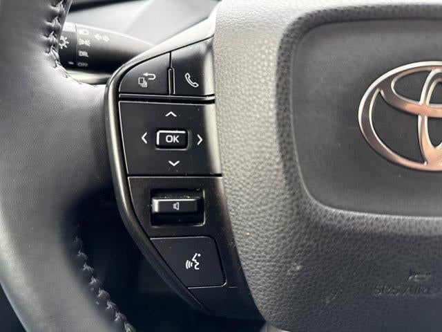 2024 Toyota Prius LE (Natl)