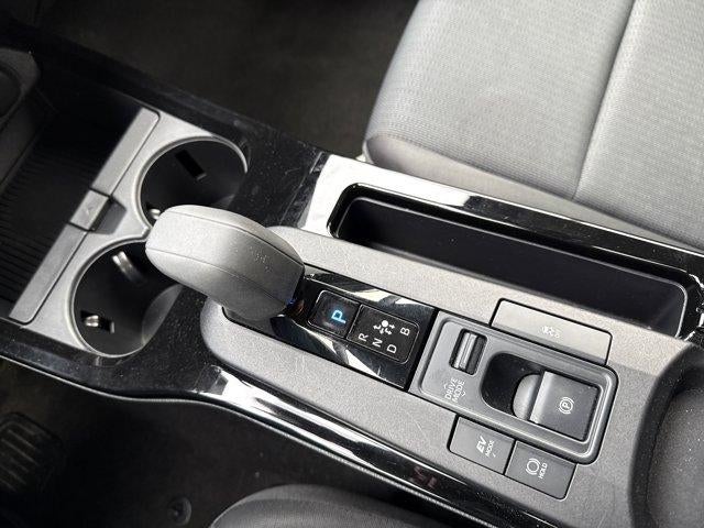 2024 Toyota Prius LE (Natl)