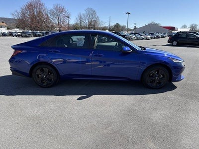 2023 Hyundai ELANTRA SEL IVT