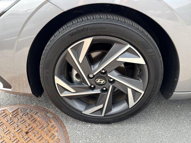 2025 Hyundai ELANTRA SEL Sport IVT