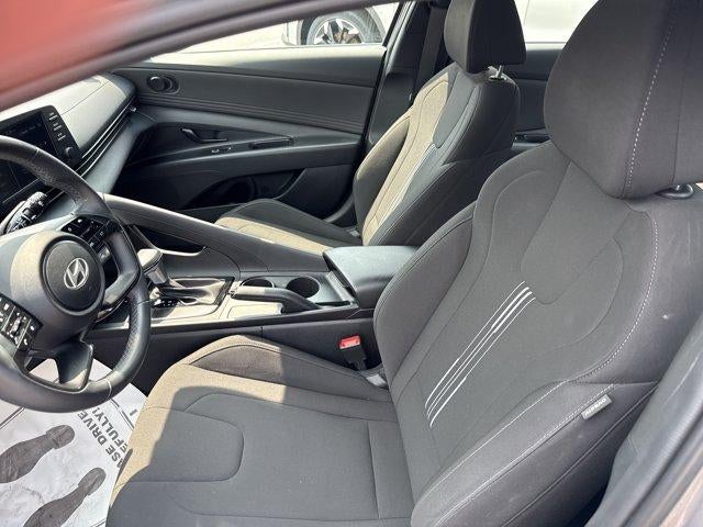2025 Hyundai ELANTRA SEL Sport IVT