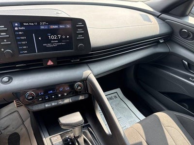 2025 Hyundai ELANTRA SEL Sport IVT