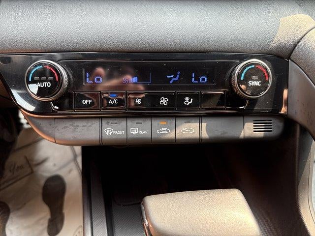 2025 Hyundai ELANTRA SEL Sport IVT