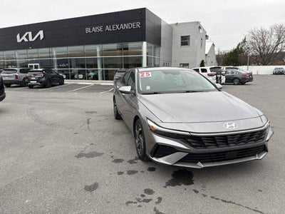 2025 Hyundai ELANTRA SEL Convenience IVT