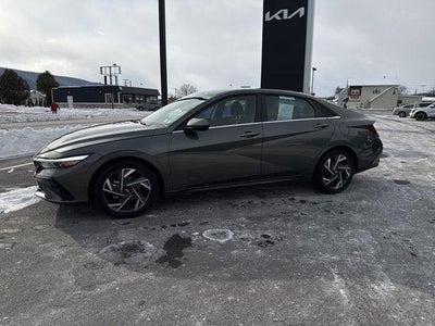 2025 Hyundai ELANTRA SEL Convenience IVT