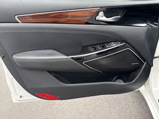 2017 Kia Cadenza Premium Sedan