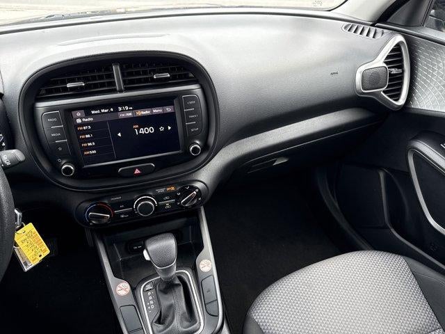 2023 Kia Soul LX IVT