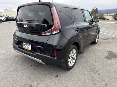 2023 Kia Soul LX IVT