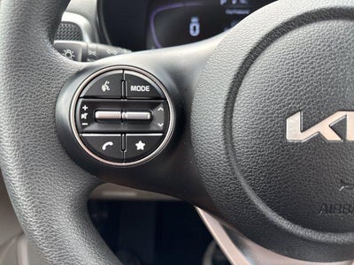 2023 Kia Soul LX IVT