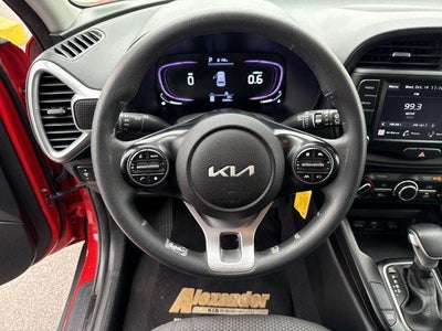 2024 Kia Soul LX IVT