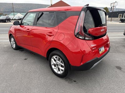 2024 Kia Soul LX IVT