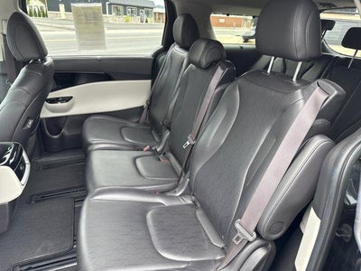 2022 Kia Carnival EX FWD