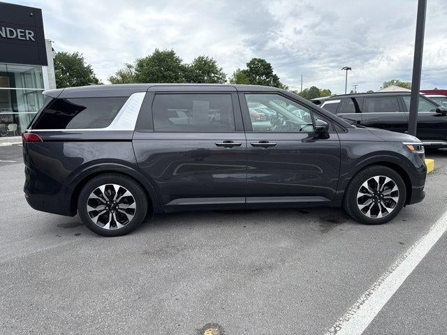 2022 Kia Carnival EX FWD