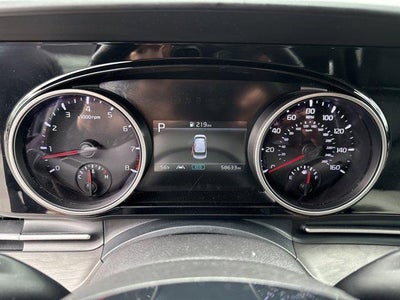 2022 Kia Carnival EX FWD