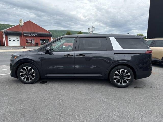 2022 Kia Carnival EX FWD
