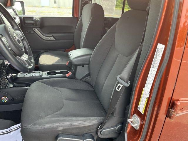 2014 Jeep Wrangler Unlimited 4WD 4dr Sport