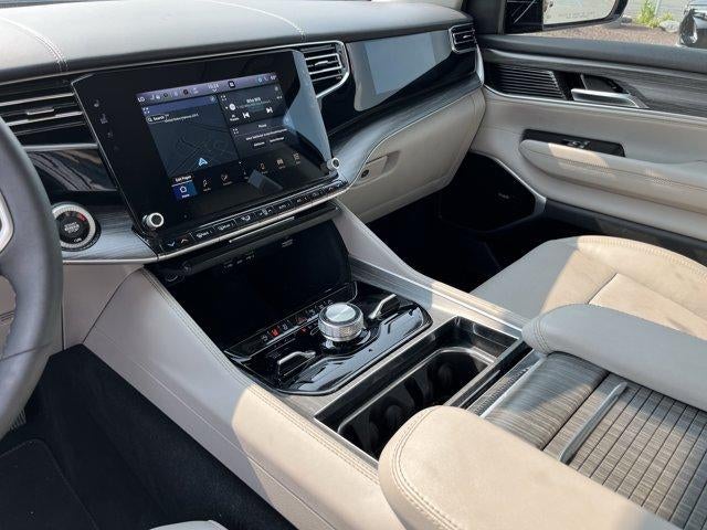 2023 Jeep Wagoneer L Series III 4x4