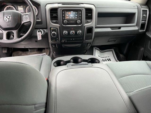 2017 RAM 1500 Express 4x4 Quad Cab 6'4" Box