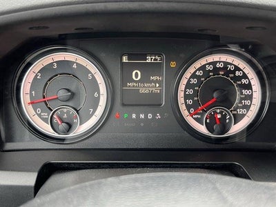 2017 RAM 1500 Express 4x4 Quad Cab 6'4" Box