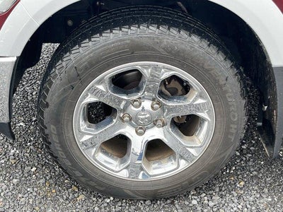 2016 RAM 1500 4WD Crew Cab 5.7 Ft Box Laramie