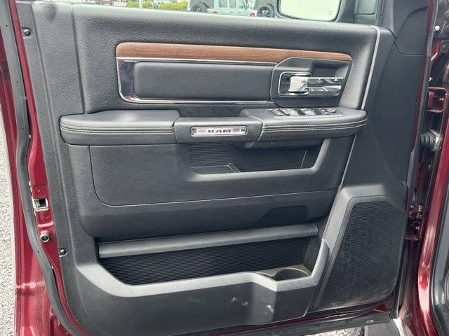 2016 RAM 1500 4WD Crew Cab 5.7 Ft Box Laramie