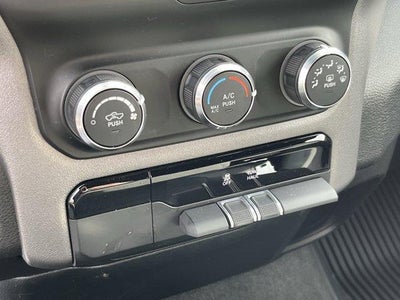 2022 RAM 1500 Big Horn 4x4 Quad Cab 6'4" Box